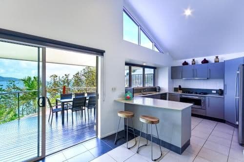 4 bedroom apartment with sea view - Apartment 4