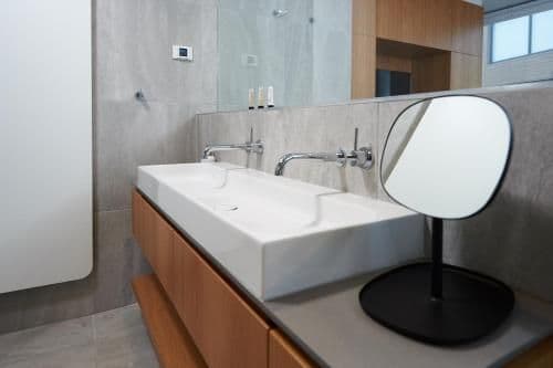 Three-Bedroom Apartment - Whitehorse Chalet 5, Apartment 2
