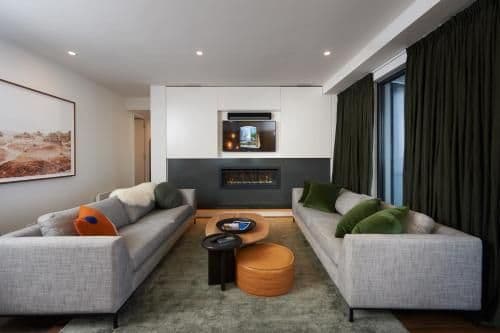 Three-Bedroom Apartment - Whitehorse Chalet 5, Apartment 2