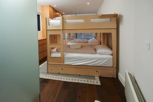 Three-Bedroom Apartment - Whitehorse Chalet 5, Apartment 2