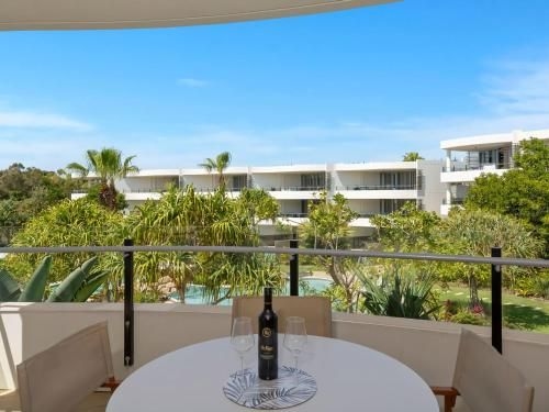 COTTON BEACH APARTMENT 35 - POOL VIEWS3