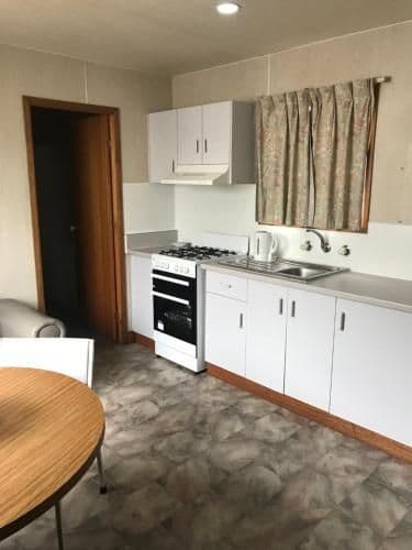 Holiday Cabin (Pet Friendly)