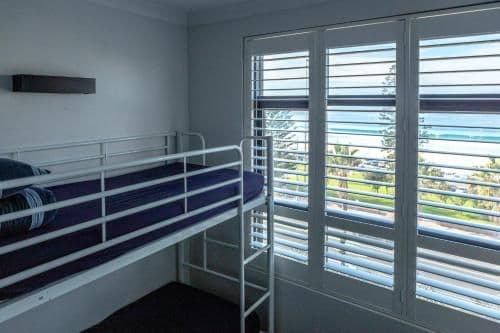 Bed in 6-Bed Mixed Dormitory Room with Beach View and Shared Bathroom