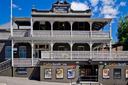 Deloraine Hotel1