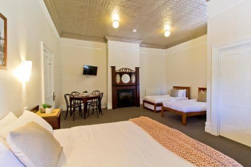 Deluxe Family Room