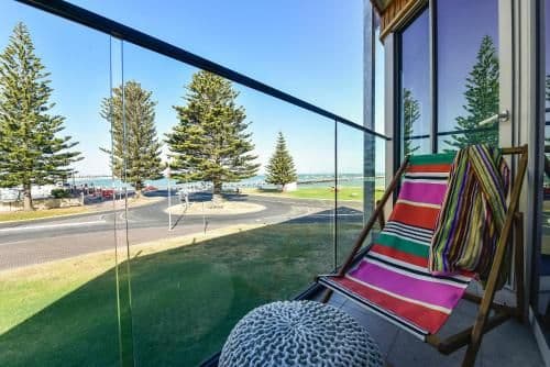 Two-Bedroom Apartment with Ocean View - Ringwood
