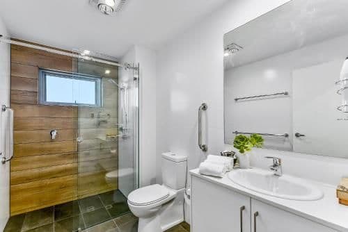 Two-Bedroom Ground Floor Apartment with Ocean View - Sherbert