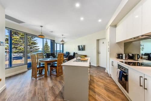 Two-Bedroom Apartment with Ocean View - Ringwood