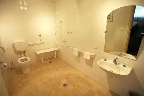 Darcy's Hotel3