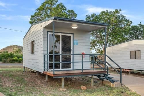 Superior Studio Cabin