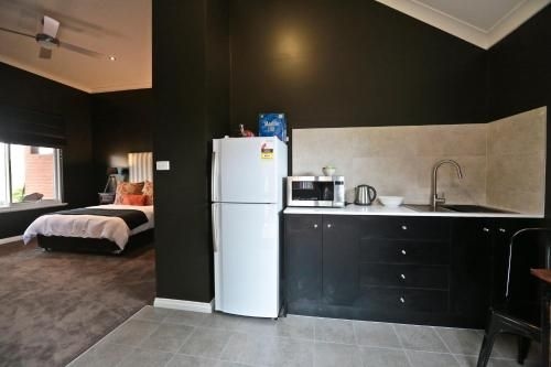 One Paddock Currency Creek Winery Villas4