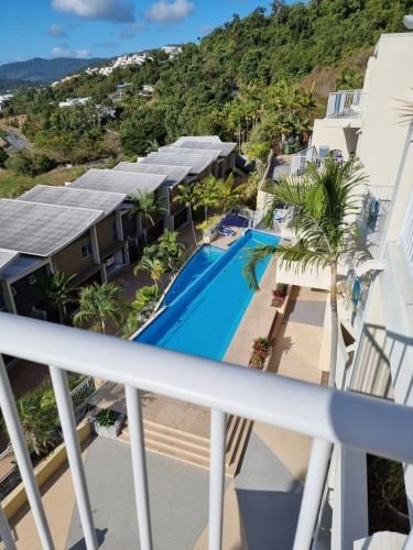 Azure Sea Whitsunday1