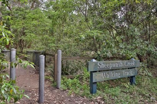 Zen At Culburra - Pet Friendly - 8 Mins to Beach3
