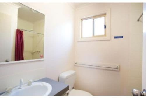 Standard 1 Bedroom Cabin - Sleeps 4
