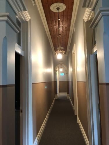 Bull and Mouth Hotel3