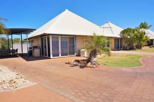 Osprey Holiday Village Unit 111 - Splendid 3 Bedroom Holiday Villa with a Pool in the Complex Osprey Holiday Village Unit 111 - Splendid 3 Bedroom Holiday Villa with a Pool in the Complex