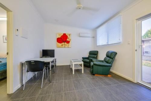 Getaway Villas Unit 38-2 - 1 Bedroom Self-Contained Accommodation3