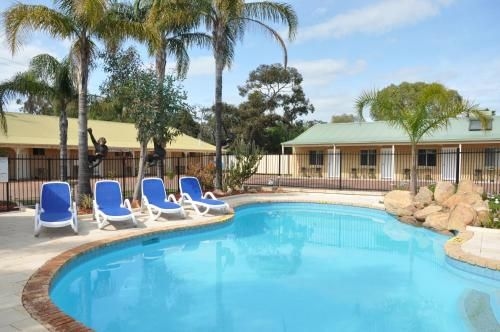 Pinjarra Resort0