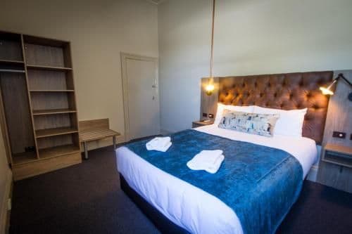 Queen Room with Shared Bathroom
