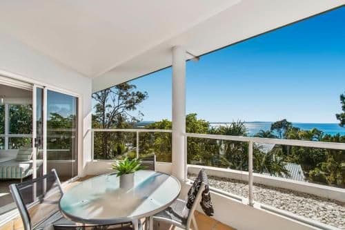 Deluxe Two-Bedroom Apartment with Ocean View
