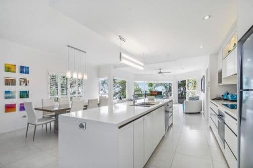 Deluxe Two-Bedroom Apartment with Ocean View