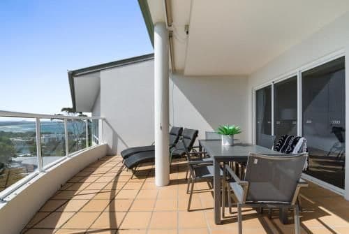 Deluxe Two-Bedroom Apartment with Ocean View