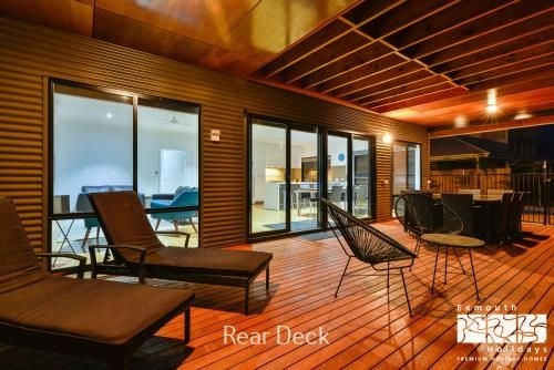 8 Kestrel Place - PRIVATE JETTY & POOL (8 Kestrel Place - Private Jetty & Pool)4