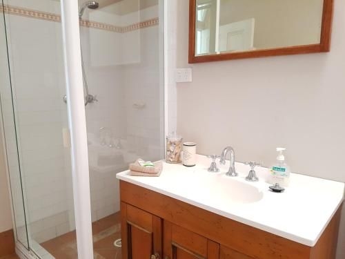 Newcastle Short Stay Accommodation - Vista Apartment (Newcastle Short Stay Apartments - Vista Apartment)2