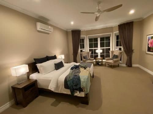 King Room with Spa Bath