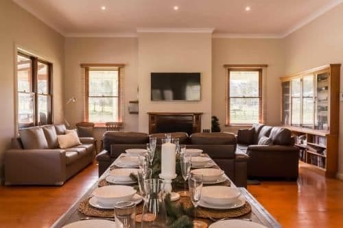 Four-Bedroom Holiday Home