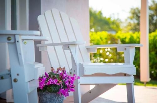 Camellia Cottage2
