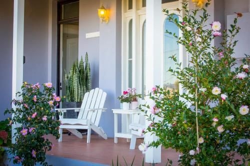Camellia Cottage0