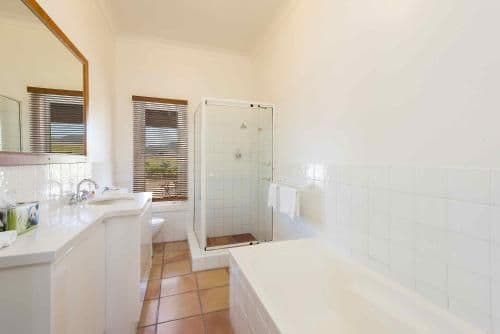 Four-Bedroom Holiday Home