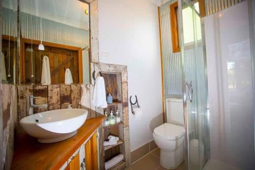 One-Bedroom Holiday Home