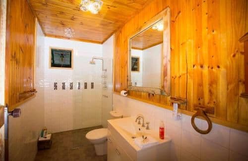 Five-Bedroom Holiday Home