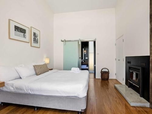 The Longhouse - Suite 14