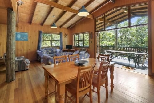 Alinjarra - 13 Waller Court2