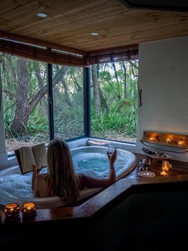 Pioneer Three-Bedroom Spa Cottage