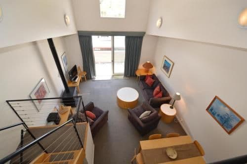 Apartment with Mountain View