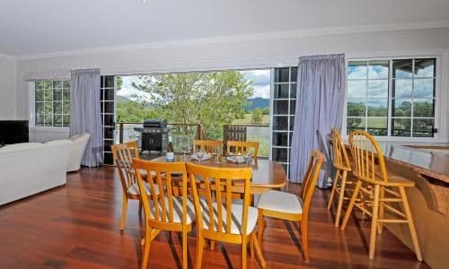 Bungalow - Water Front