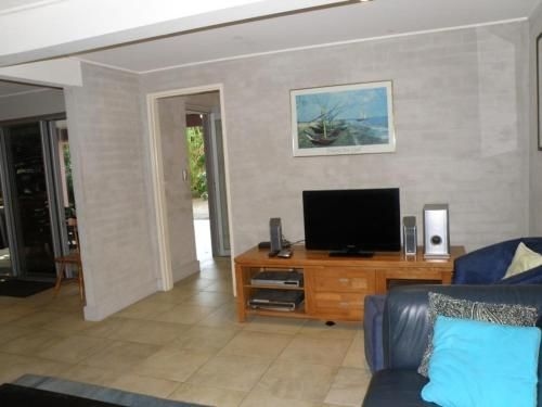 Bunya Seaside1
