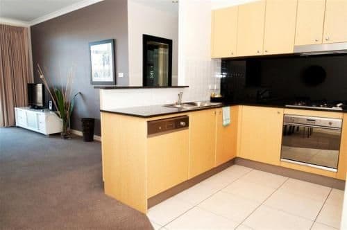 Luxury Two-Bedroom Apartment - City