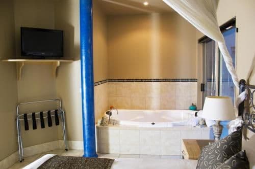 Luxury Water Villa 6