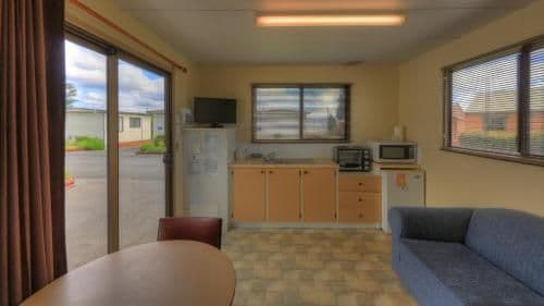Cabin (4 guests)