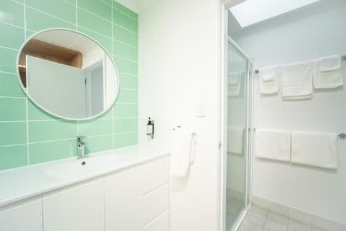 King Terrace Room - Renovated/No Pets Allowed