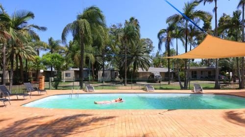 Glenwood Tourist Park & Motel0