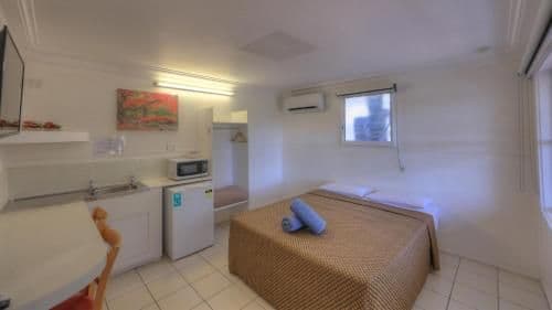 Studio Cabin with Shared Bathroom