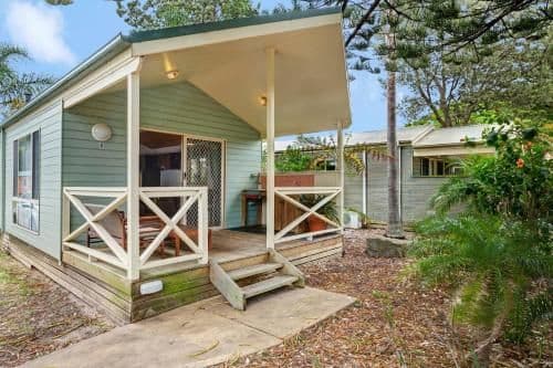 Family Cabin with Spa Bath