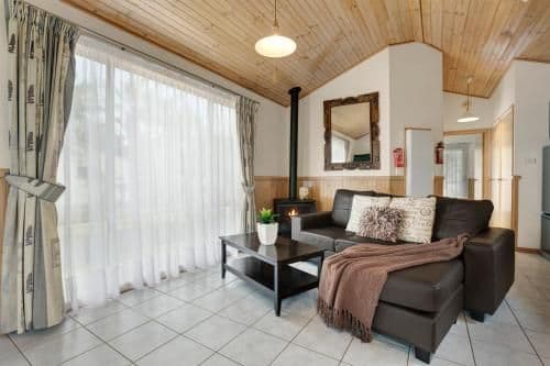 Family Cabin with Spa Bath