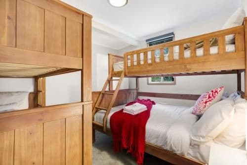 Family Cabin with Spa Bath